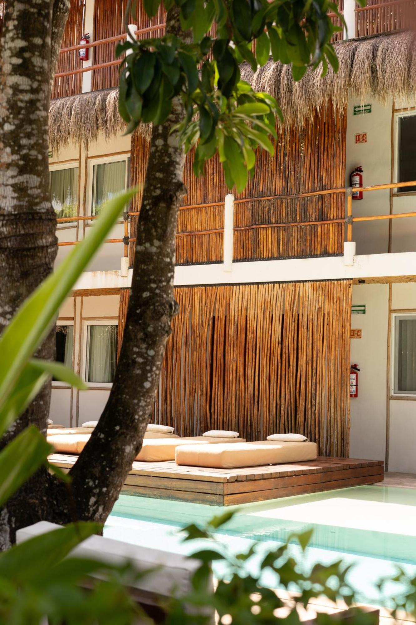 Agam Hotel Bacalar Bagian luar foto